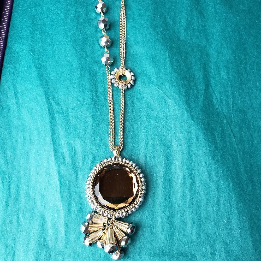 2/10$ Asymetrical sparkly necklace